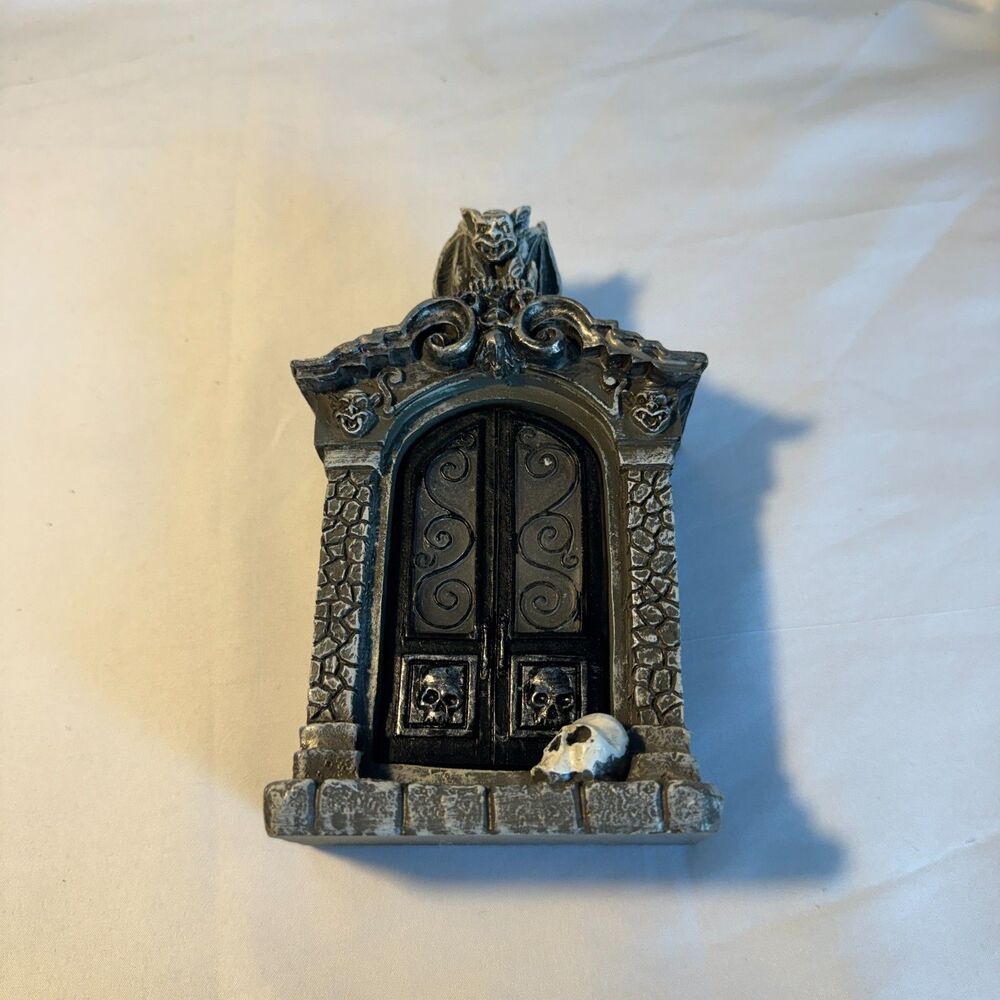 SPOOKY HEADSTONE MONUMENT THAT LIGHTS UP & CHANGES COLORS - HALLOWEEN DECOR